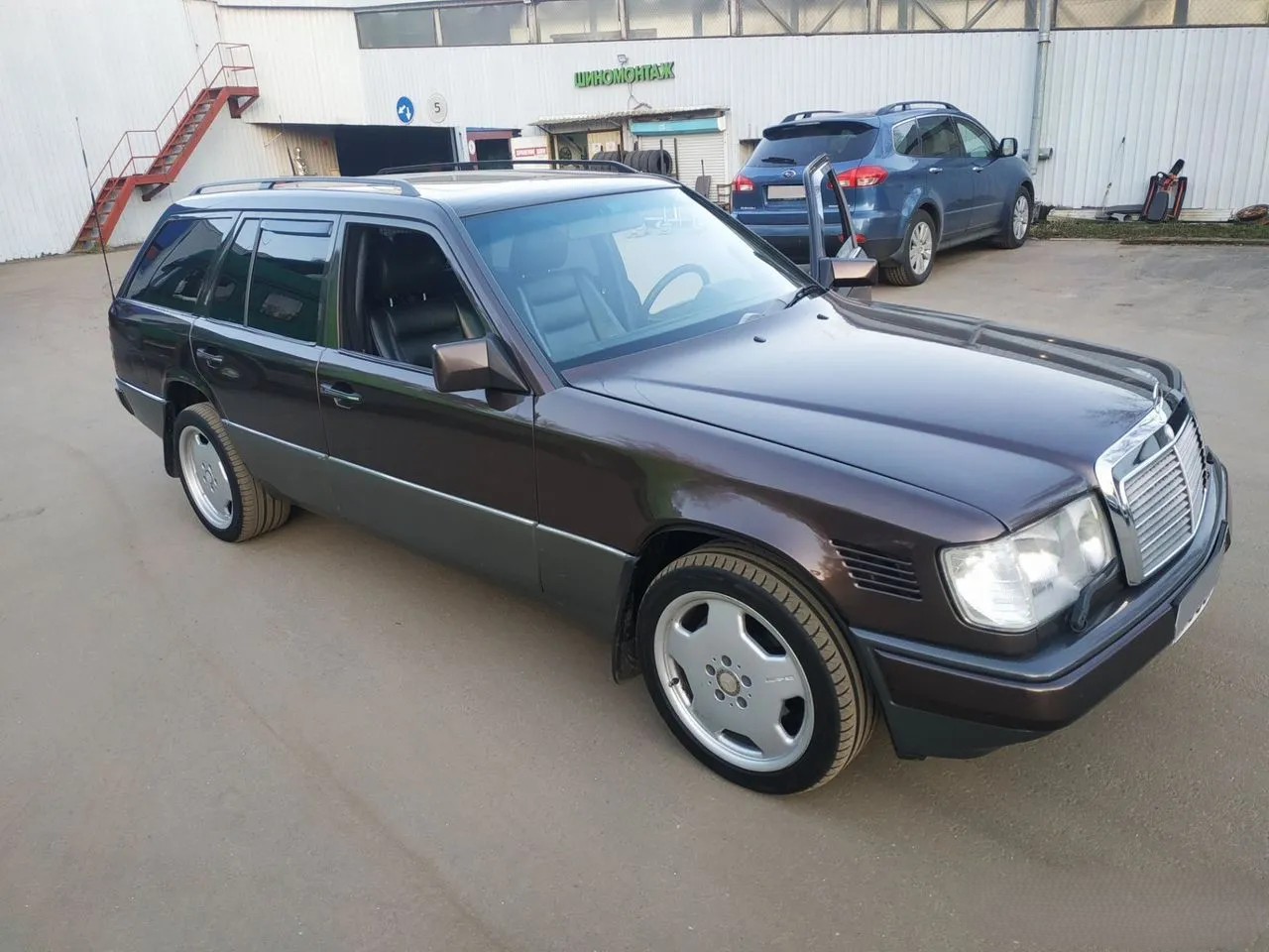 Mercedes-Benz W124